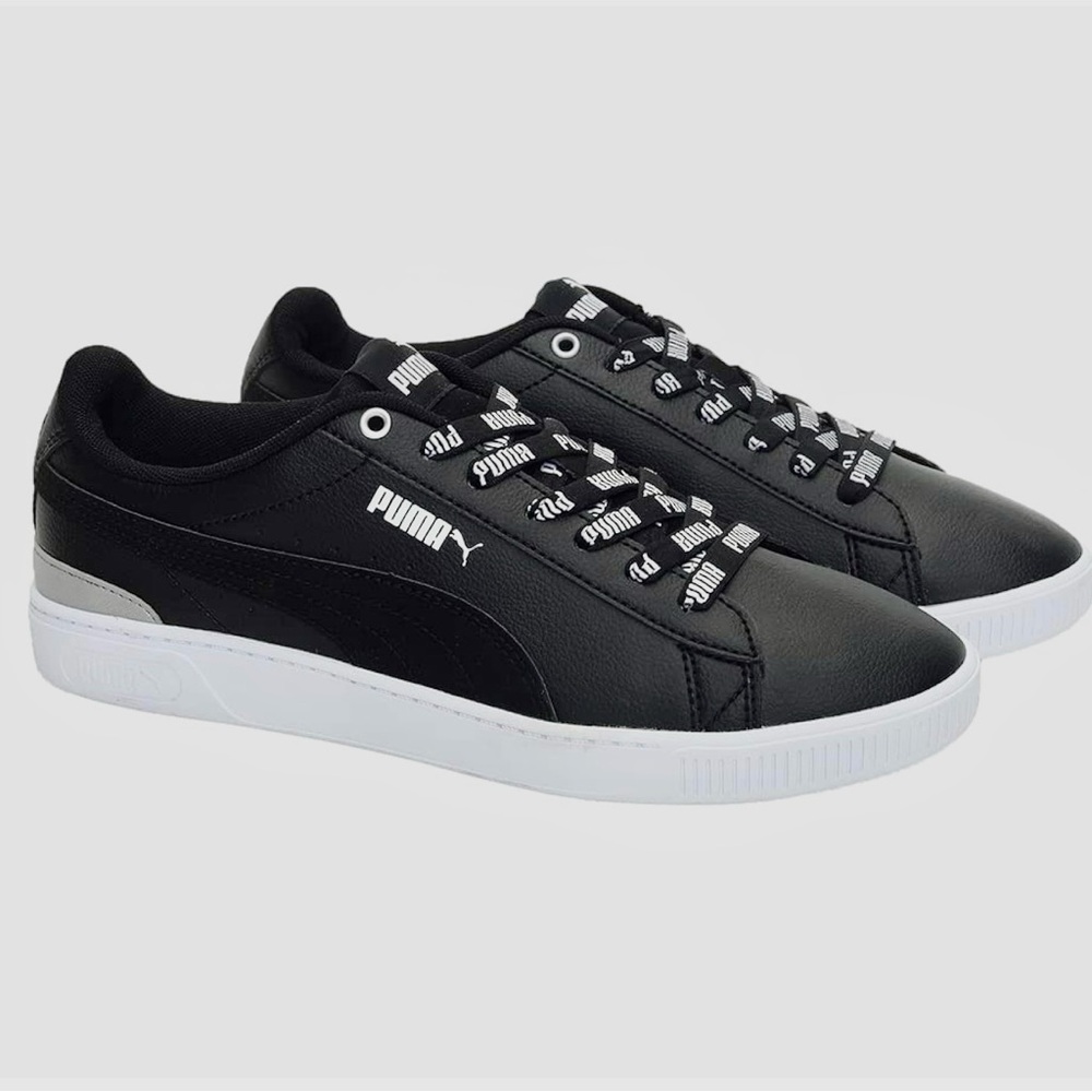 PUMA Black and White Sneakers Size 8.5